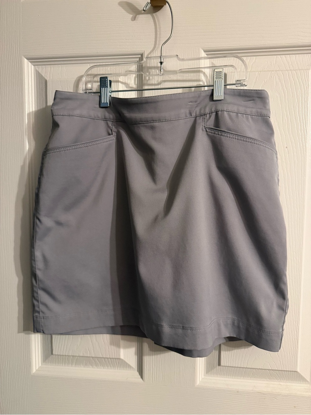 PGA Tour Light Gray Golf Skort with Front Stitching